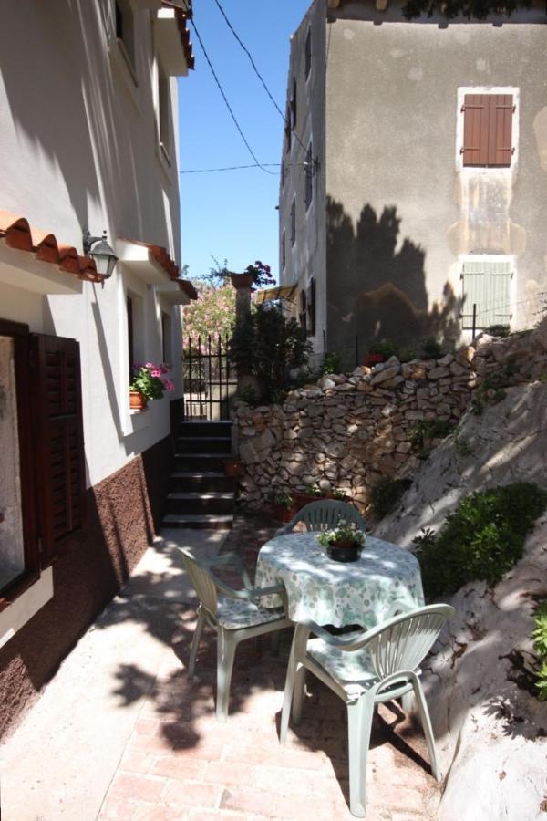 Apartments And Rooms With Parking Space Cunski, Losinj - 2498 Extérieur photo